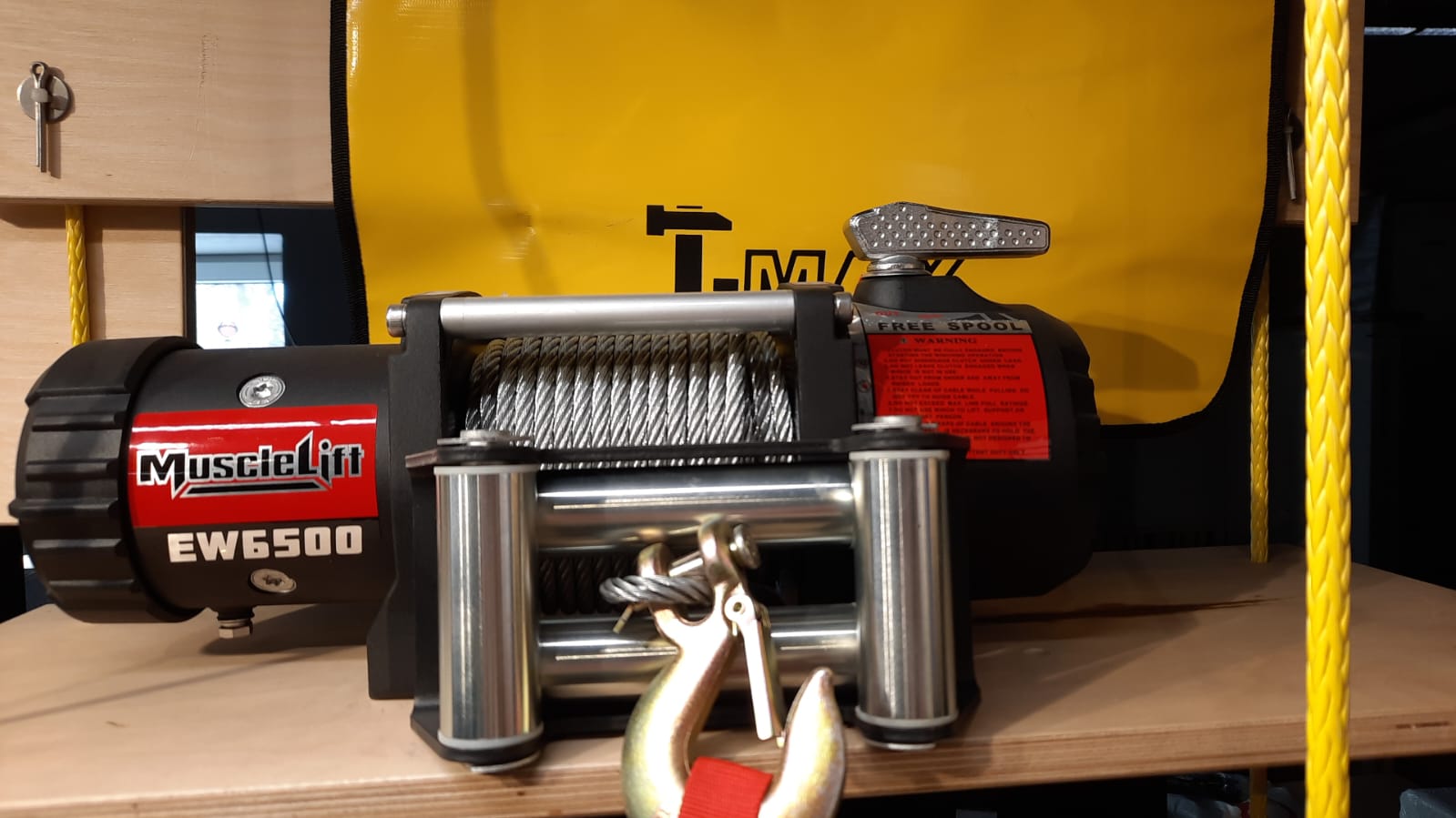 EW6500 MuscleLift лебедка электрическая 12В